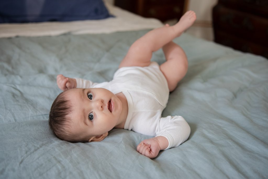 emilie-laroche-photographe-enfant-bebe-domicile (5 sur 7)